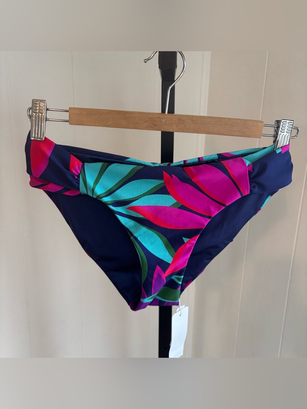 Trina Turk Wailea Tab Side Hipster Bikini Bottom Tropical Womens 4 NWT